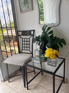 Cerca de Aeropuerto , bleseed house - 1