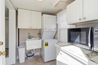 Spacious 6 Bedroom 3 baths Ocean Block House 10 Beach Badges 4 Car private parking - 4