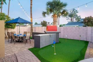 Blue Agave Home - Chic & Stylish with Pool Putt & Games - 9