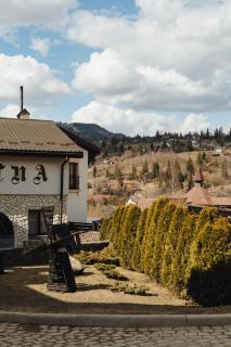 Hotel Complex Dvir Kniazhoiy Korony - 7