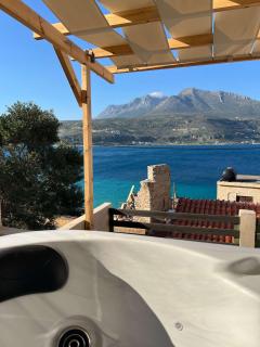 Sophia Limeni Spa - Sea front - 0