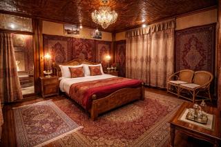 Dilnaaz group of houseboats - 5