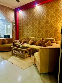 FrameHouse Grand 3BHK Gomti Nagar - 6