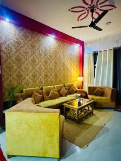 FrameHouse Grand 3BHK Gomti Nagar - 9