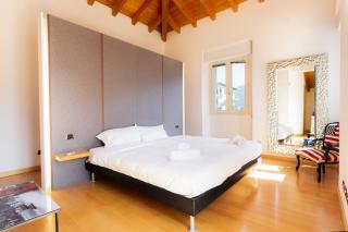 Modern villa with panoramic views - 2