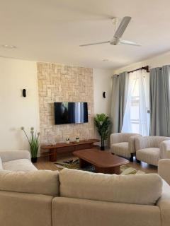 Pazuri 108 Miki villas - 5