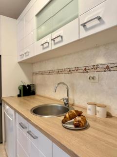 Mia Apartment, City Center Bar - Bar - 5