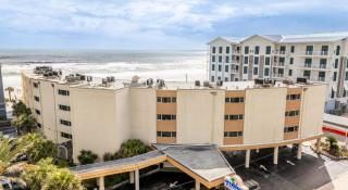 Outrigger Beach Club Resort by CoolVacay - 4