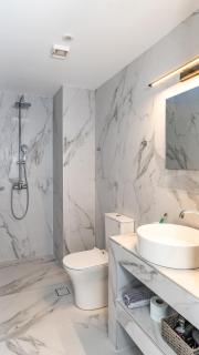 Basil Leaf - Minimal View Retreat - 4