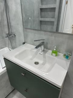 AirPort Transit Home - 1