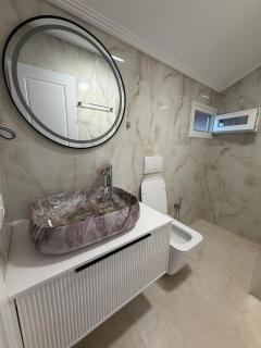 Rent Rooms Alvin - Luxury Apartments Near the Lake - 8