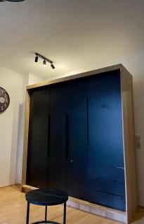 Luxus Zimmer mit Balkon Zentrale Lage modern und außergewöhnlich komfortabel - 8