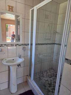 Harry's other room - 4