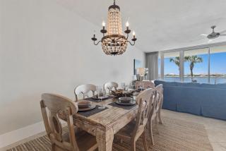 Bella Luna 202-Luxury Upscale Bayfront condo-3bd3ba-sleeps 8-Walk to Flora-Bama - 1