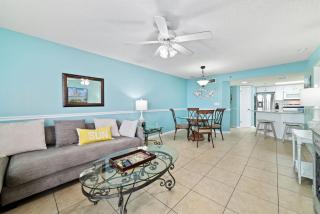 Phoenix VI 6512 Beachfront Amenities Pools Amazing Views Sleeps 6 - 1