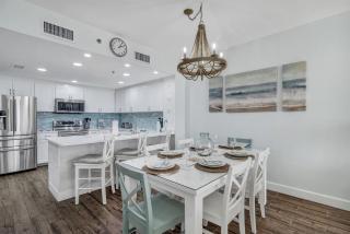 Bristol 1107-Beachfront Updated On-site Restaurants Resort Sleeps 9 - 6