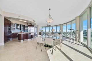 Bella Luna 810-Spectacular Views of Beach & Bay - 1