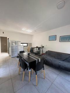 Tu escapada ideal en Mar de Ansenuza - Patio y piscina privada - 5