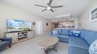 Bristol 1703 Beachfront Luxury-Stunning Views from the 17th Floor Balcony-Resort - 1