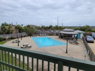 Beach Walk 18 Close to State Park Private Pool Free Parking Beach Access - 0