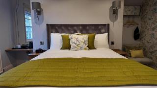 The Gregory Arms - 4