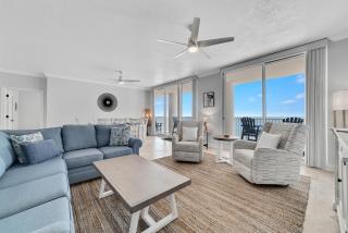 Bristol 2003-Gorgeous Beachfront Condo in Resort- 4bd45 bath - Sleeps 13 - 7