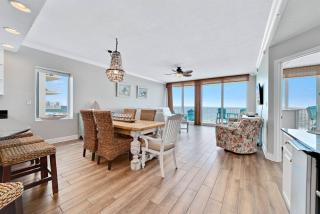 San Carlos 501-High-End Luxury-Beachfront-2 Free Beach Chairs wUmbrella - 4