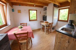 Glamping Volčji tabor - zavetje tišine sredi gozda - 7