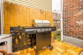 Double Living, Yard, BBQ, Massage & South Side Fun - 7