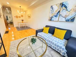 Three Bedrooms Townhouse 3 bath near Yonge Finch Subway - 0