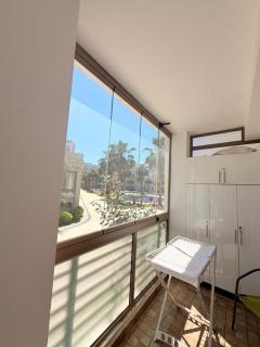 Cozy apartment with garden and pool view - 3