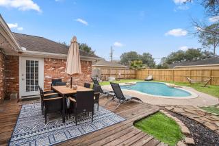 NEW Private Heated Pool near NRG & Med Center - 9