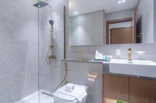 Prestigious 1BR Near Circle Mall - 6