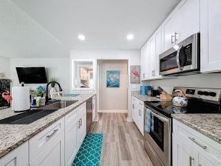Private Pool Retreat Near Beaches Downtown St Pete - 1