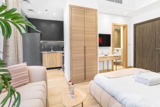 Serene Urban Retreat Studio in Regina JVC - 7