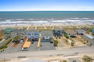 Cake by the Ocean Ocean front home Fully renovated custom finishes - Holden Beach - 0