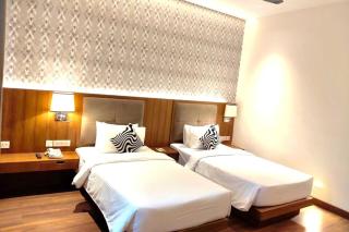Palette Hotel & Convention Centre by CheckIn, Millennium City Gurugram - 4