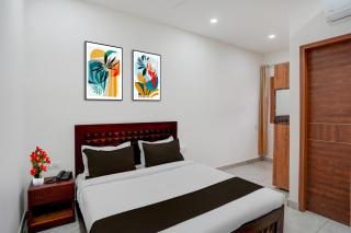 Collection O Sector 5 Chandigarh - 1