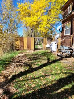 Outpost Motel on the River - 3