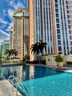 Venice Luxe Cozy Suite, Studio Type, Pool, Kitchen, Netflix, Canal Mall Access - Manila - 8