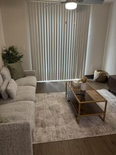 The Luxury Den - 7