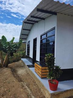 Twin House, casas campestres con vista al embalse - 3