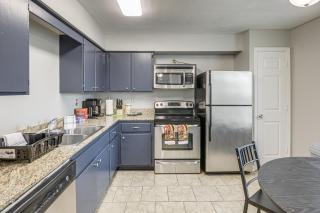 2 Mi to Ole Miss University! Condo w/ Pool Access - 9