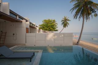 Pano Samui Beachfront Villas - 6