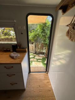 קרוואן משקיף לים - 9