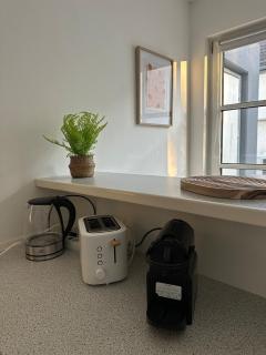 Bright Haven Apartment - 5