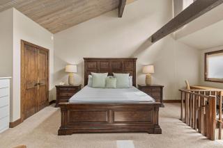 Tamarron Gambel Oak 745 - 4
