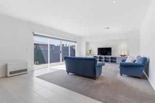 11 Singleton Street - 2