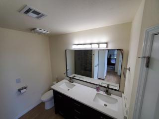 Master Bed & Bath Just For You - 3