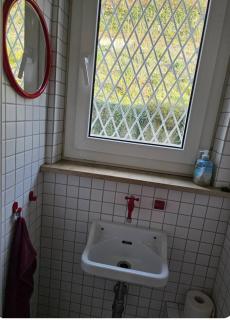 Doppelzimmer mit WC im Flur, kein Bad, keine dusche - 6